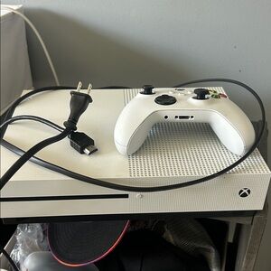 Microsoft Xbox One S home Video Gaming Console White with Controller